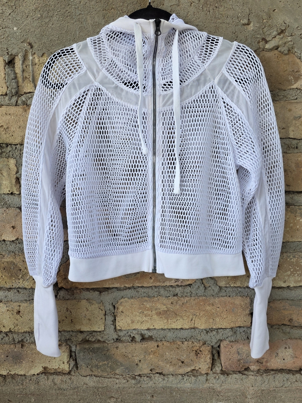 Rare ALO YOGA White Mesh/Net Cropped Full-Zip Hoodie - Size Small (Sample)